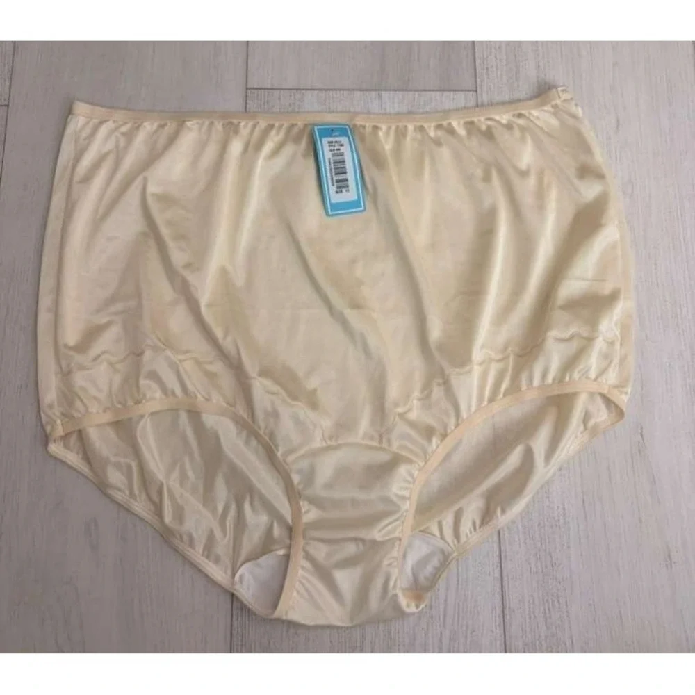 NWT Dixie Belle Vintage Nylon Panties Sz 11 Beige Scalloped‎ Leg Style 719